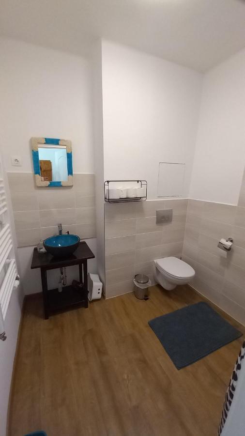 Kucko Apartman Badacsonytördemic Exteriör bild